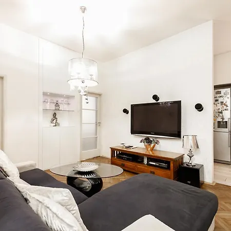 Luxury Dlouha Прага